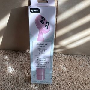b-pure Pink Vibrating Facial Roller